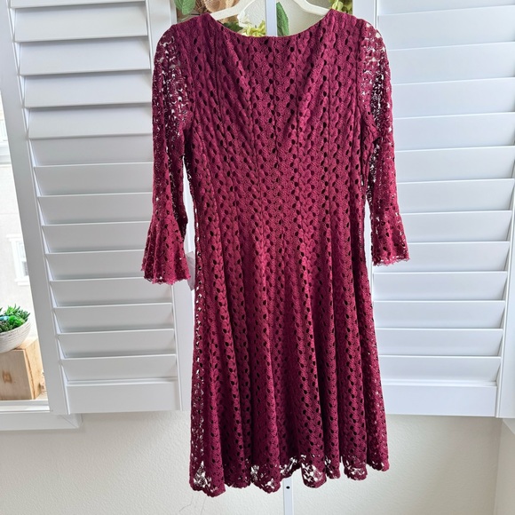 Chris McLaughlin. Size 6 - Picture 8 of 9